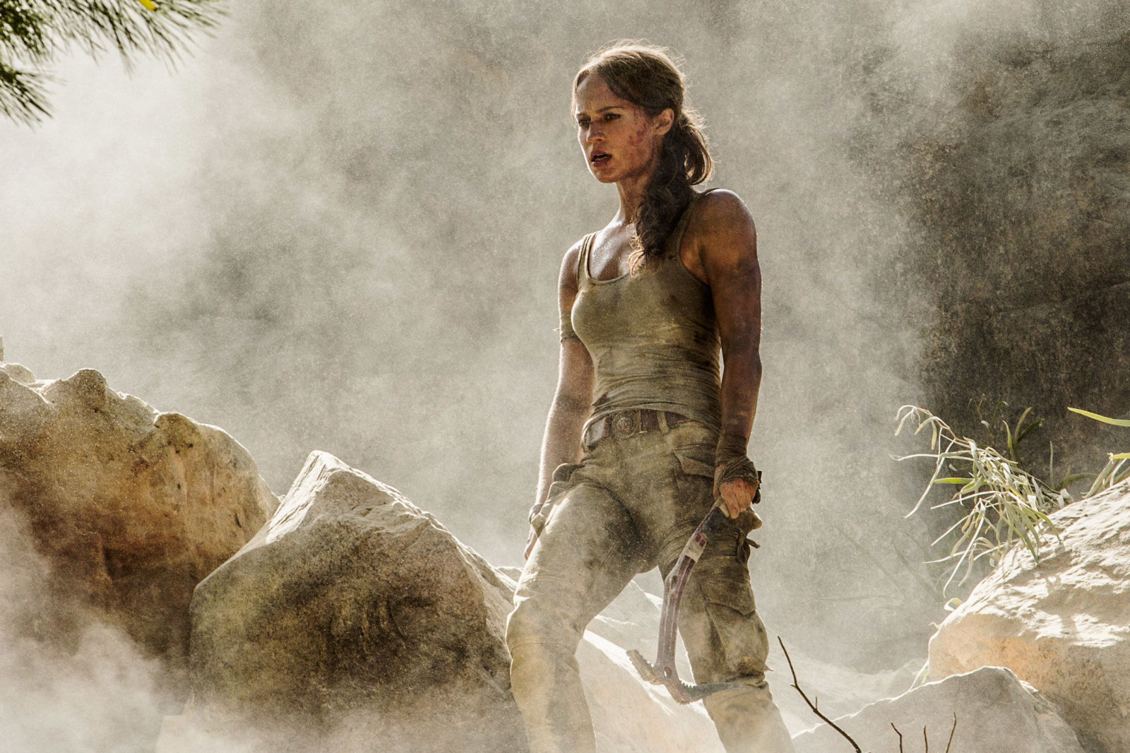 More Photos Of Alicia Vikander As Lara Croft In The New Tomb Raider Movie