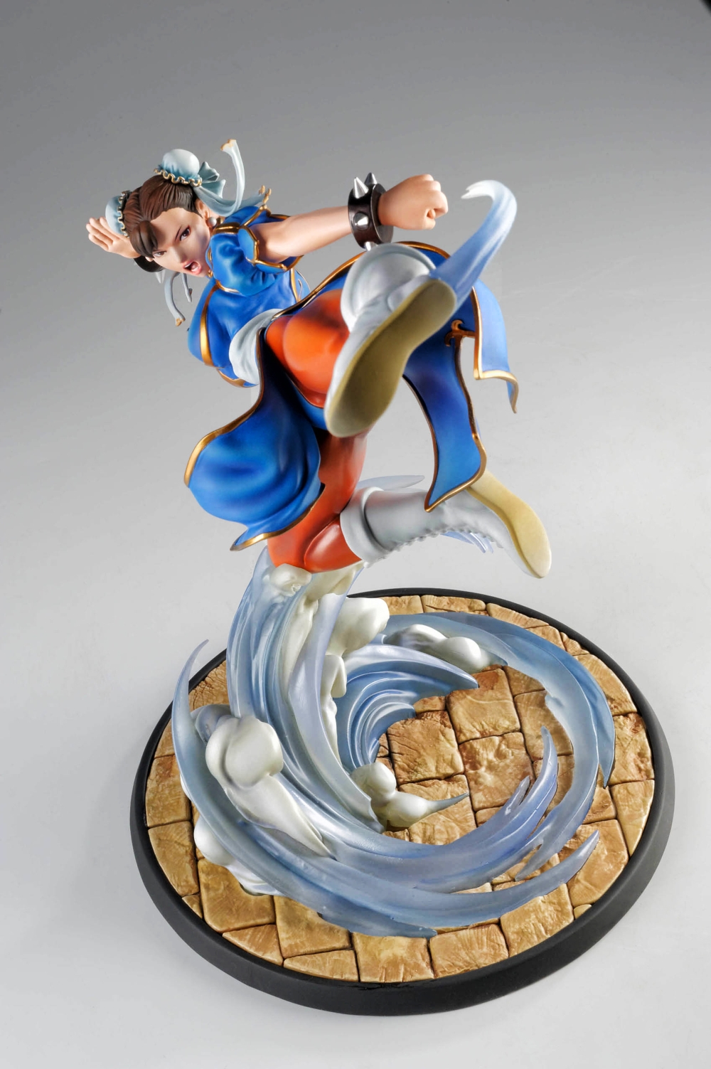 figurine tsume snk